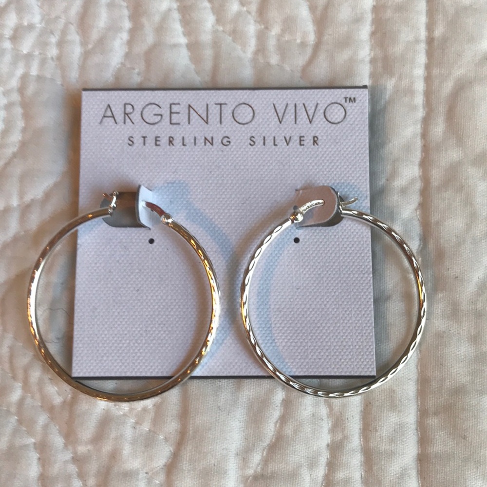 Argenti Vivo sterling hoops.